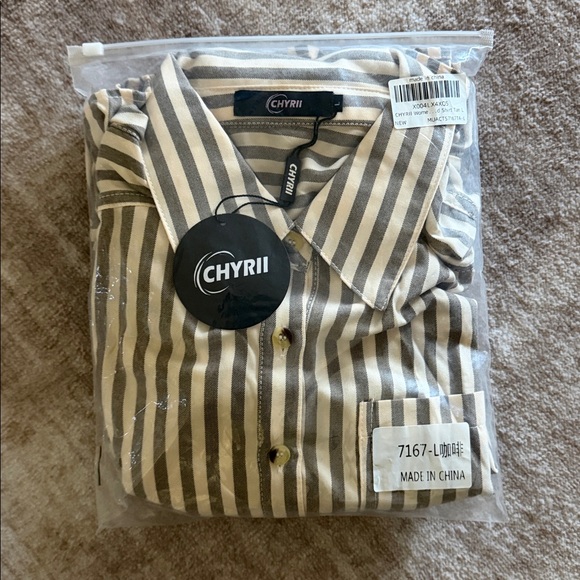 Striped Ruffle Hem Blouse - Gray - Picture 6 of 6